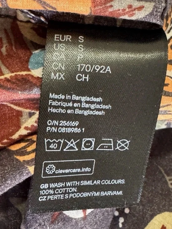 H&M Tiger Exotic Jungle Print Button Up Hawaiian Short Sleeve Shirt Men's Size S - Picture 4 of 4